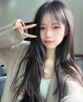 粉嫩大一白虎学妹水多可调教