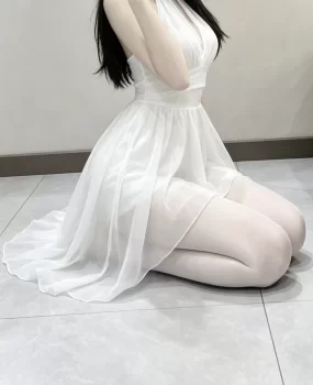 挖到宝藏了，显嫩，显瘦，白丝