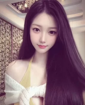 青秀姑娘乳白奶子太美了