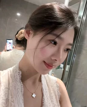 杭州白嫩小美女