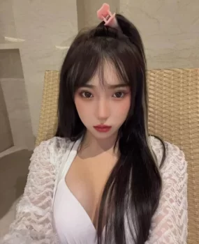 极品三点粉嫩小姐姐