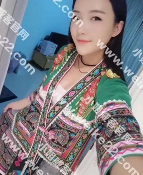 新发现的小妞一个尝尝鲜